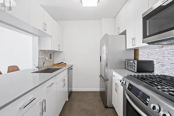 Rented by Douglas Elliman | media 67