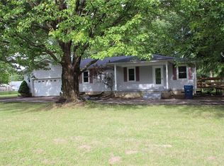 403 S Main St, Cloverdale, IN 46120