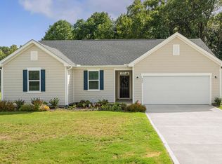 403 Saint Clair Dr, Fuquay Varina, NC 27526