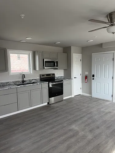 21 Isham St #101 Photo 1