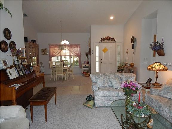 5th image of 828 Heron Cove Cir