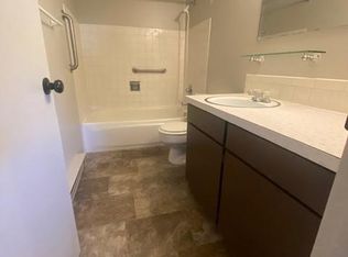 1015 N Ash St APT 2, Spokane, WA 99201