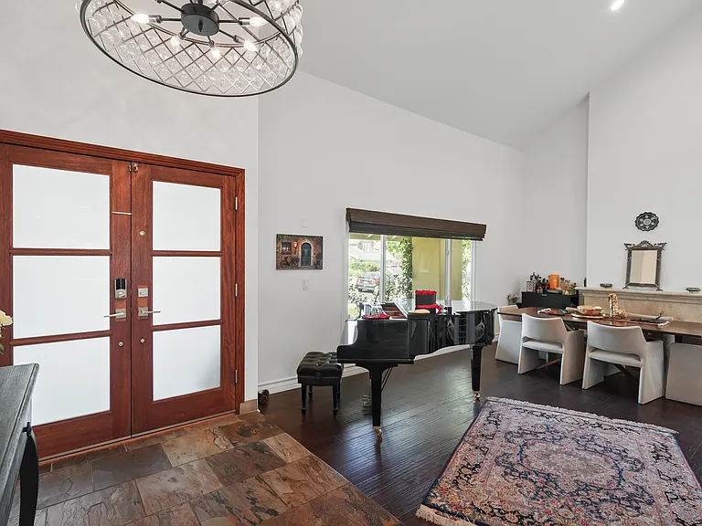 2355 Stormcroft Ct — Photo 3