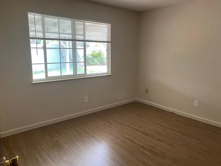 6834 Trovita Way — Photo 10