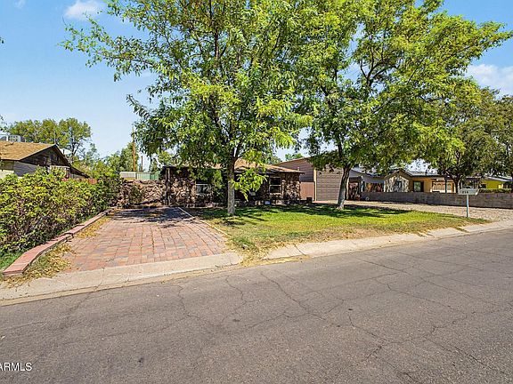 4th image of 2216 W AUGUSTA Avenue