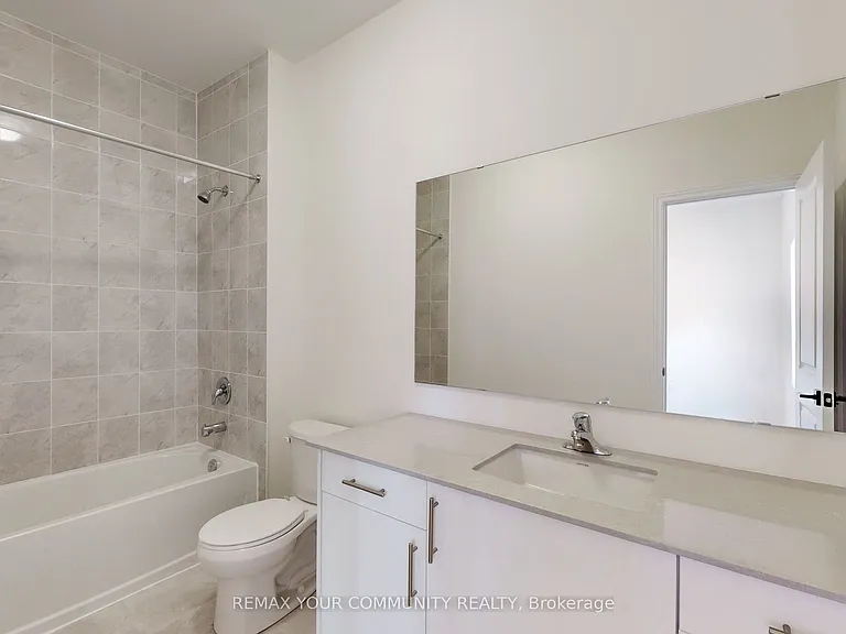 105 Halldorson Ave — Photo 30