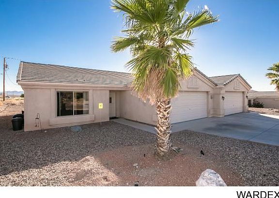 2nd image of 2980 Palisades Dr