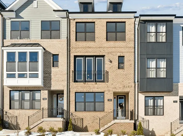 5108 Rosie Oliver St, Bowie, MD 20715