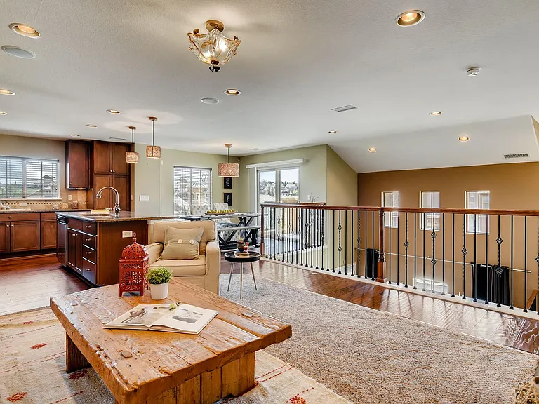 9139 Viaggio Way — Photo 11