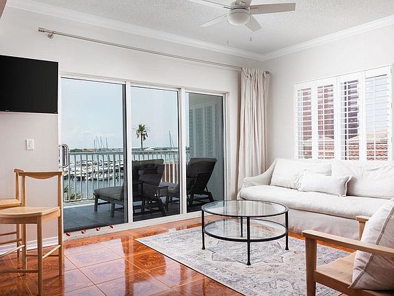3rd image of 751 Pensacola Beach Blvd APT 3F
