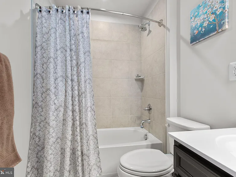 6427 Hawkeye Dr — Photo 30