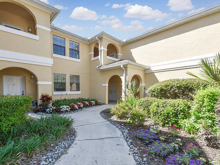 2231 Vista Cove Rd — Photo 3
