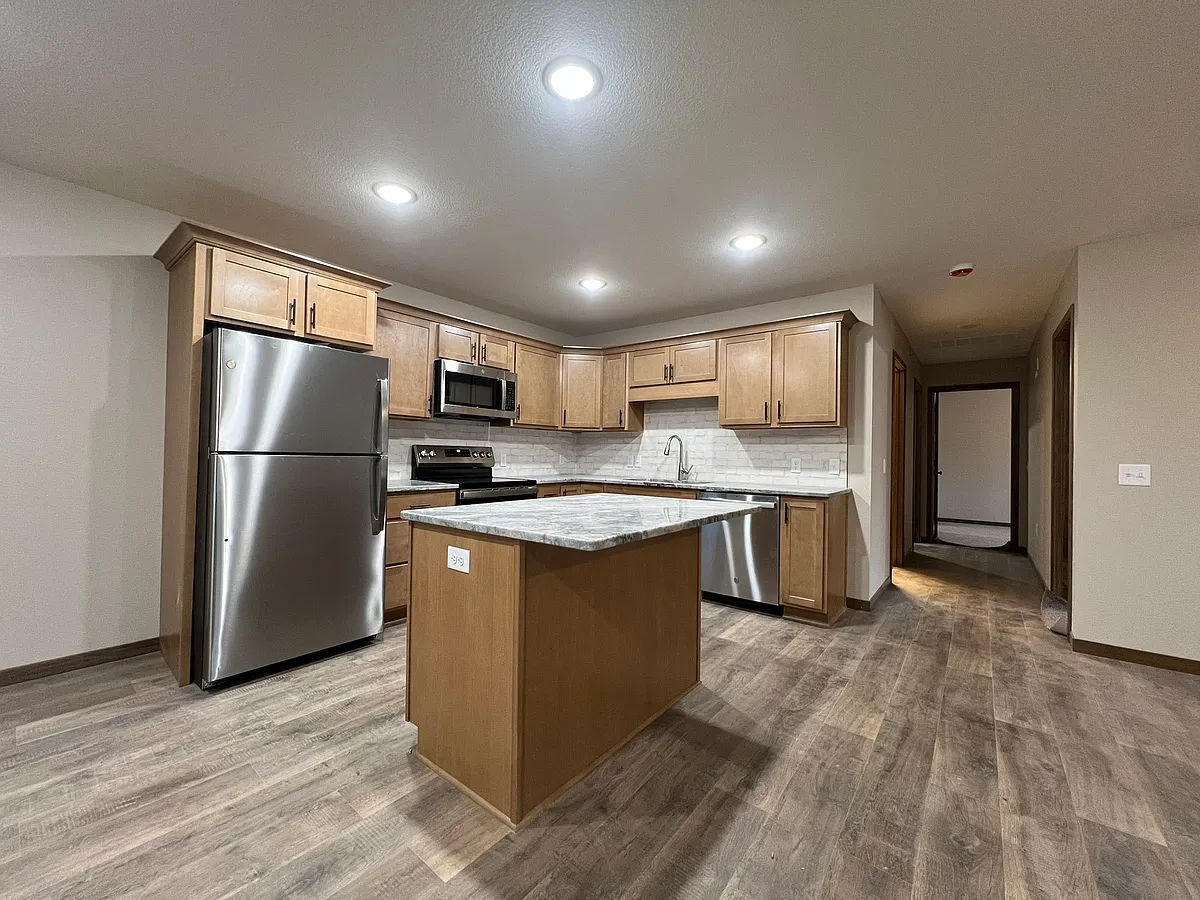 Building Photo - 4863 Woodland Park Dr