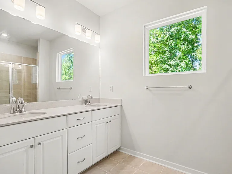 9512 Munsing Dr — Photo 20
