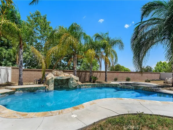 37066 Whispering Hills Dr, Murrieta, CA 92563