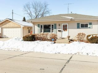 2000 Arthur Ave, Racine, WI 53405