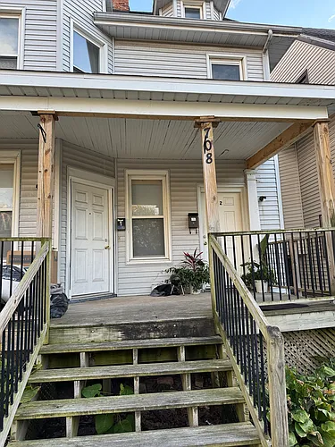 708 W Washington St #1 Photo 1
