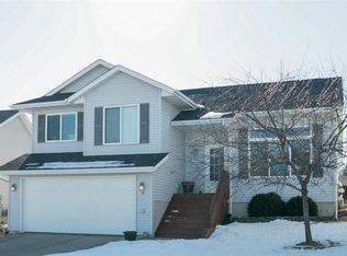 33 Andrea Ct, Iowa City, IA 52246