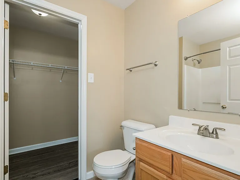 1202 Liberty Xing — Photo 11