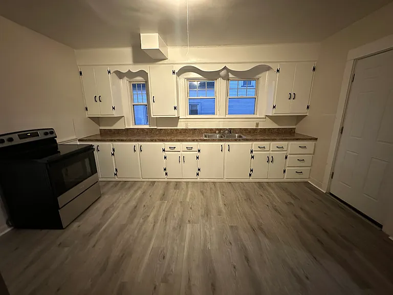 126 Westwood Ave #1 — Photo 9