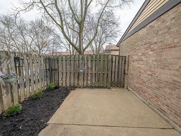 3rd image of 13 Caribou Ct