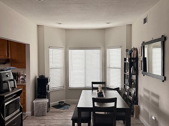 3rd image of 279 Kenbrook Cir #279