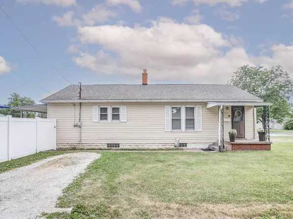 422 Henry St, Gillespie, IL 62033
