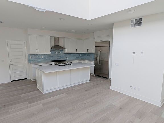 2nd image of 10632 Hud Ct