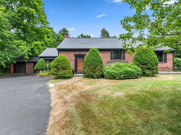 264 Johnson St, North Andover, MA 01845