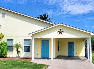 512 S Pearl St #B, Rockport, TX 78382