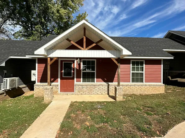 112 S 25th St #2, Van Buren, AR 72956