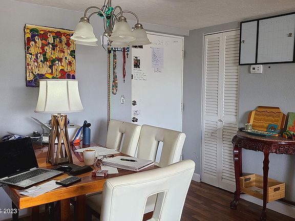 5th image of 221 Columbia Dr APT 345