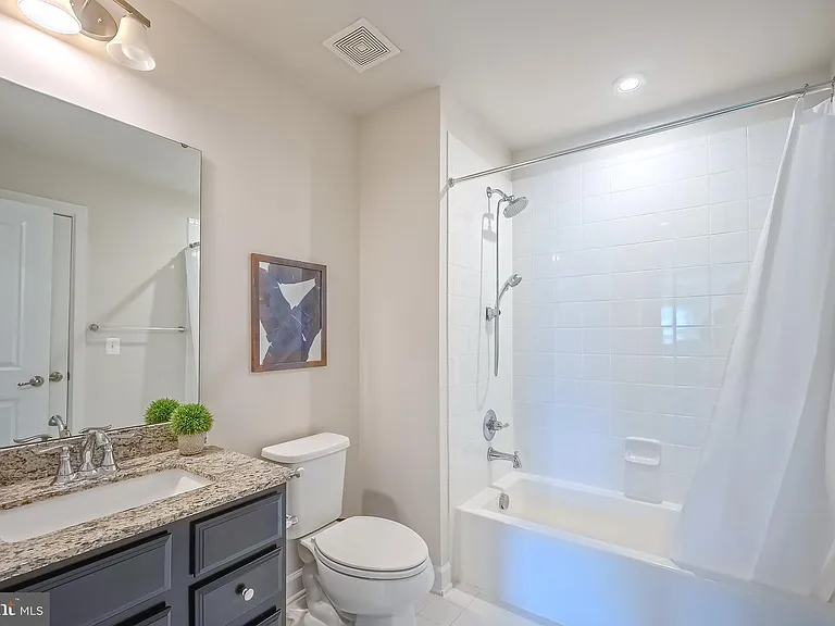 22308 Seabring Ter — Photo 37
