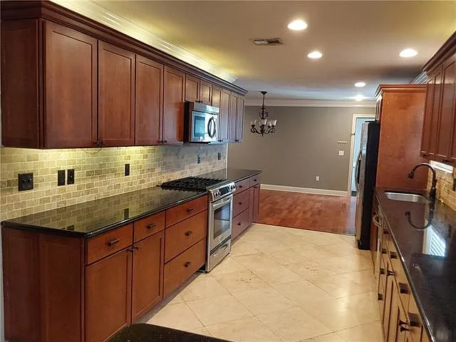 6369 Canal Blvd — Photo 10