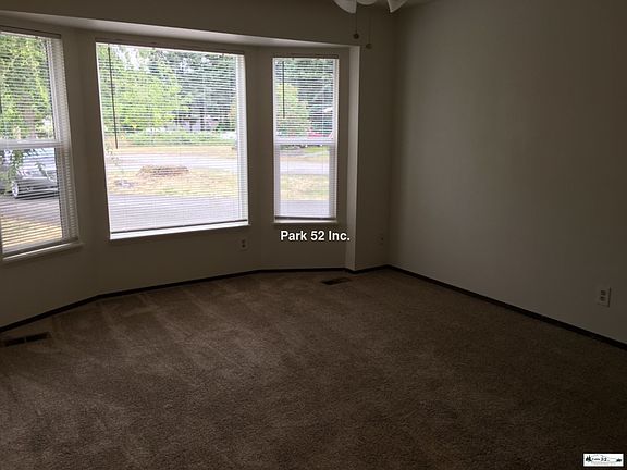 4th image of 1714 152nd St E