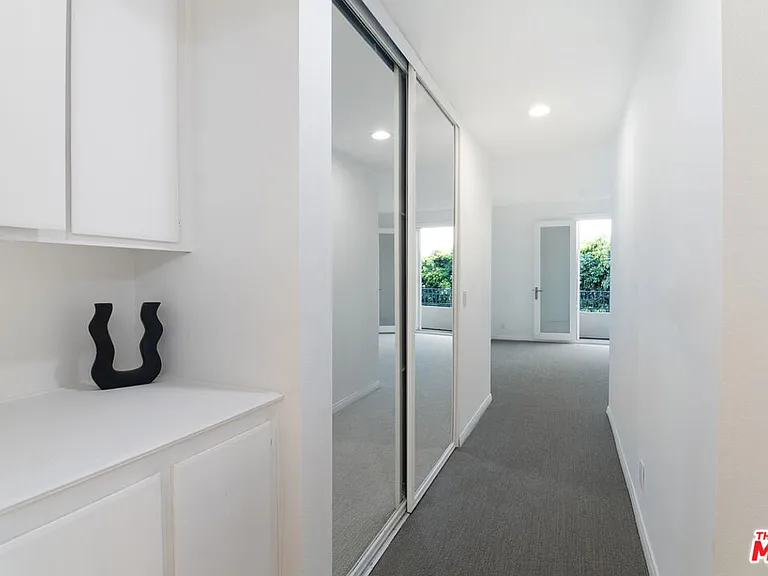 1650 Veteran Ave #306 — Photo 15