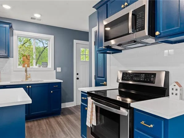 5209 Parkview Ave, Kansas City, KS 66104