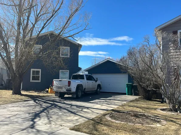 6814 Andre Ct, Gillette, WY 82718