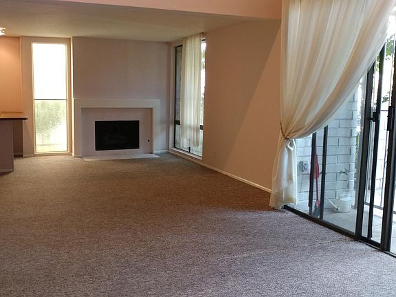 4th image of 5325 White Oak Ave Unit E