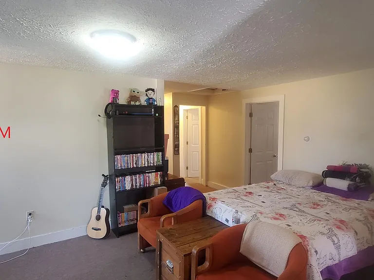 11 King St #301 — Photo 3