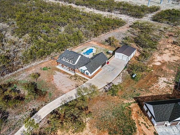 2nd image of 727 Three Way Rd