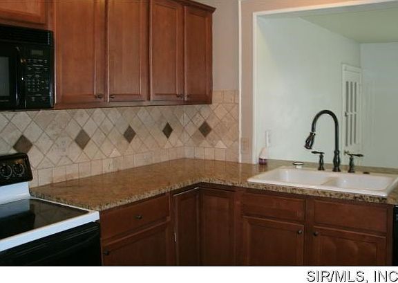 Kitchen  backsplash