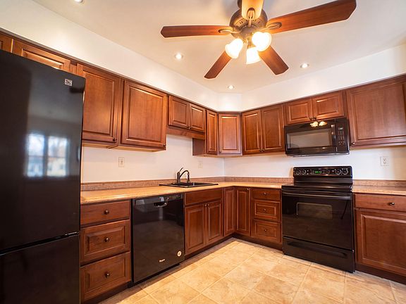 More cabinet/counter space