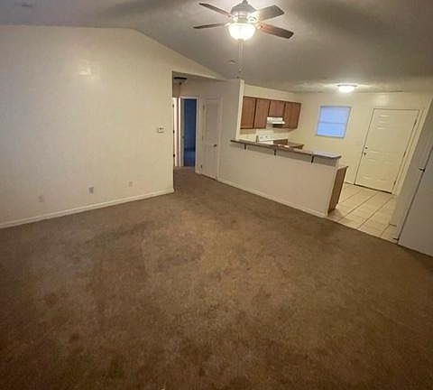 4th image of 36 Twickingham Ln