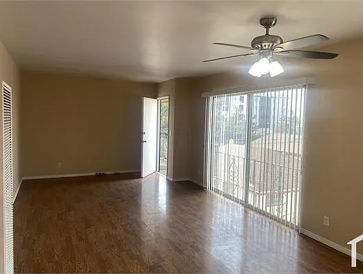 2121 W Court St #6 — Photo 11
