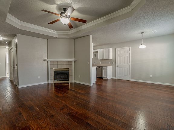 4th image of 5667 W Chattel St