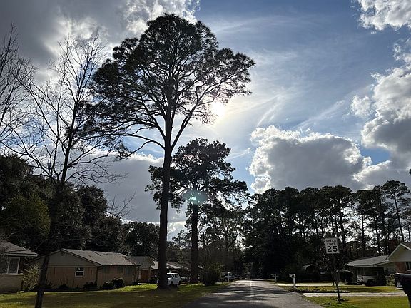 4th image of 122 Alabama Rd