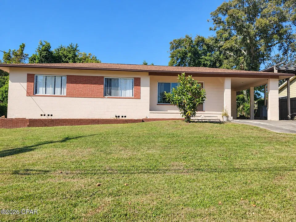 209 N Harris Ave
