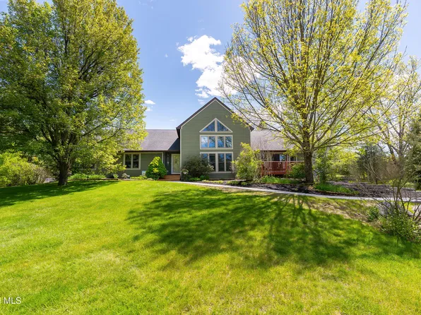 64 Hinkle Road, Poestenkill, NY 12140