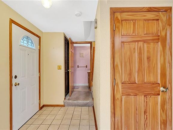 3rd image of 111 Cannon Dr